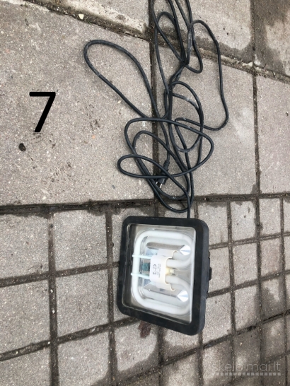 Pastatoma pakabinama lempa