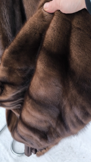 Prabangus italiski istisines audines kailiniai