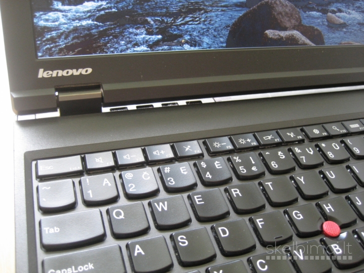 LENOVO T540p švieč. klav/ i5 3.10GHz/ 256GB/ 3 val