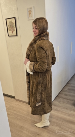 Itališkas prabangus 'dviejų pusių' paltas 120 €