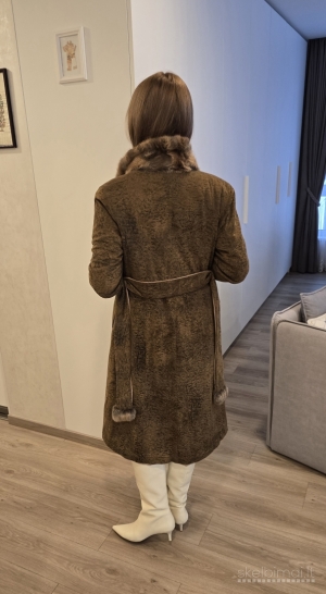 Itališkas prabangus 'dviejų pusių' paltas 120 €