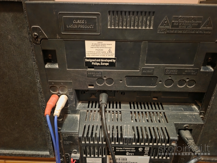 Muzikinis centras Philips HI-FI.su kolonėlėmis