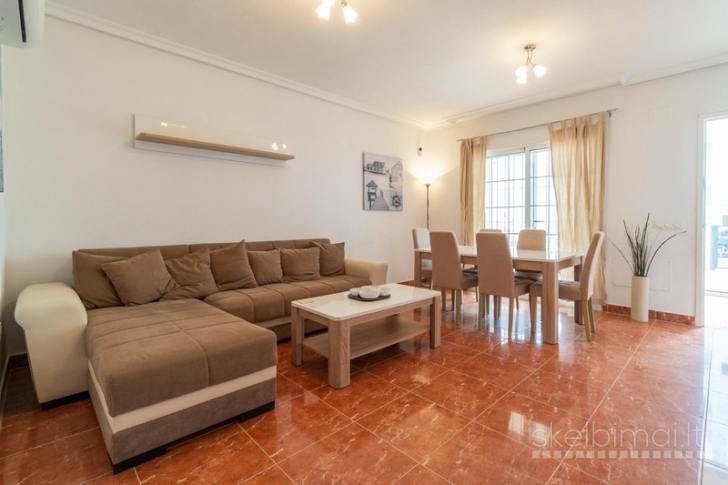 Kotedžas arti golfo lauko Villamartin,Ispanija