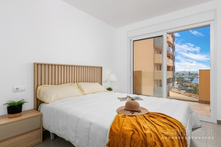 Naujas butas pirmoje jūros linijoje La Manga.Ispanija