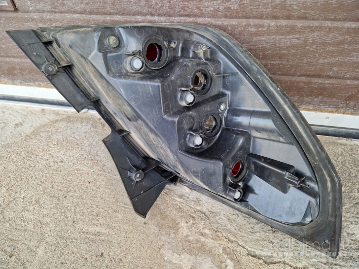 Opel Antara galinis DEŠINĖS pusės žibintas