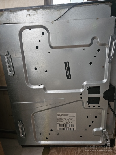 Įmontuojama dujinė kaitlentė