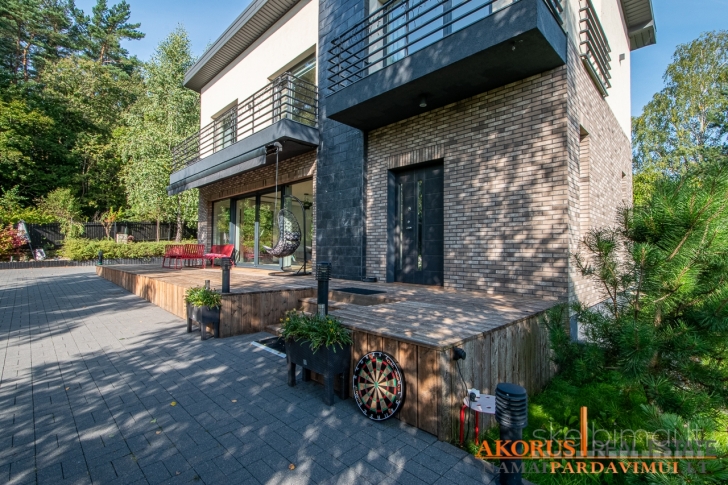 namaipardavimui.lt - prie miško su pirtimi, baseinu