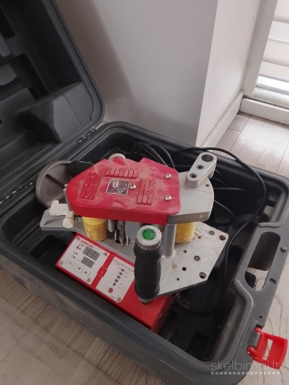 Briaunų laminavimo staklės HOLZ