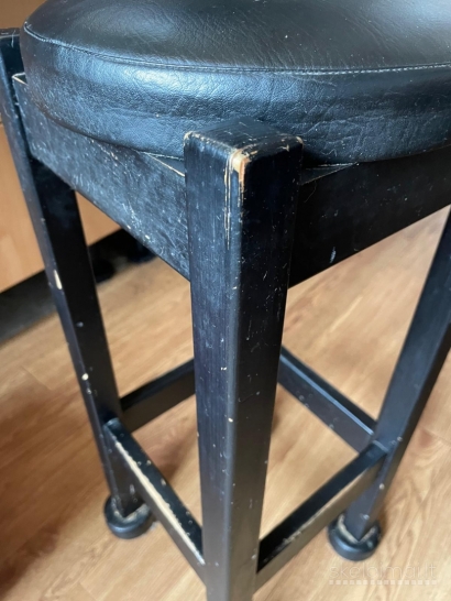 Juodos baro kėdės 2vnt/30€