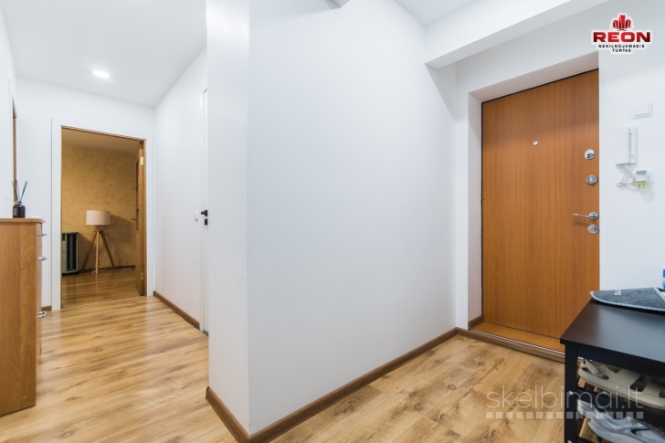 DVIEJŲ ATSKIRŲ KAMBARIŲ BUTAS ŽVĖRYNE. SENAMIESTIS, NERIS, CBD, VINGIS -  