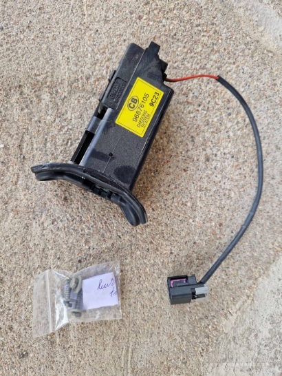 Opel Antara kuro įpylimo dangtelio užraktas