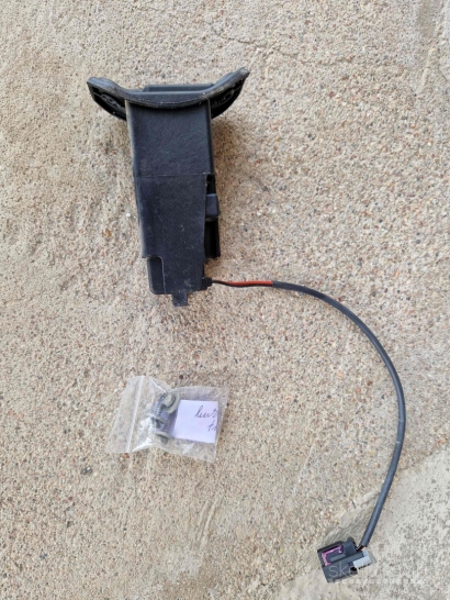 Opel Antara kuro įpylimo dangtelio užraktas