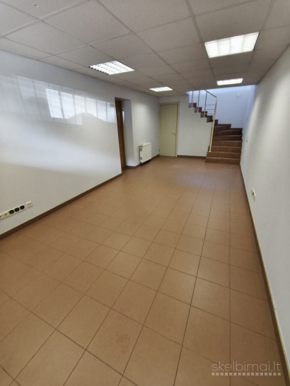 Nuomojamos 95 kv.m. Administracinės patalpos S. Daukanto g.