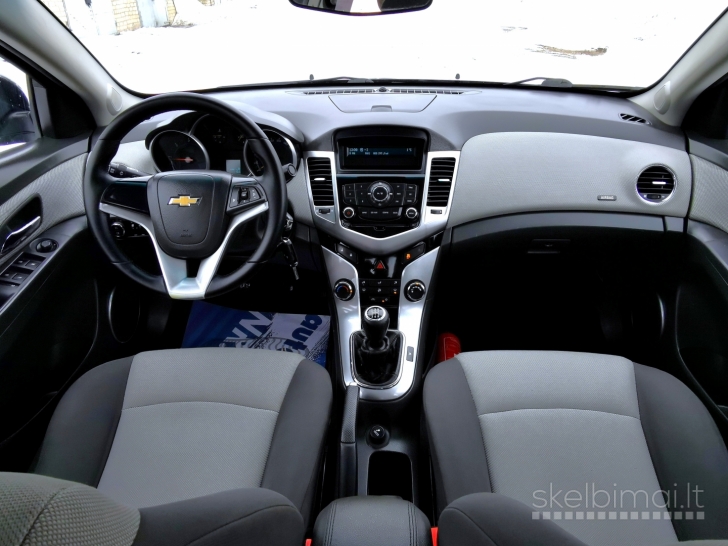 Chevrolet Cruze 2009 sedanas