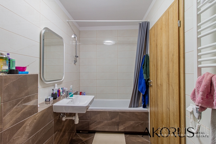 Akorus.lt - erdvus dviejų kambarių butas ramesnėje miesto dalyje