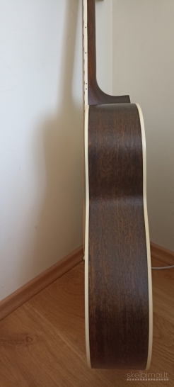 Parduodu naują akustinę gitarą kairiarankiams James Neligan