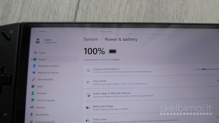 Lenovo Legion GO / Z1 Extreme / 16GB / 512GB / GPU 3GB / 144 Hz