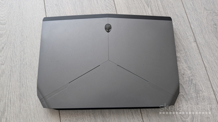 Dell Alienware 13 / i5 4210U / 8GB / 500GB SSD / GTX 860M 2GB