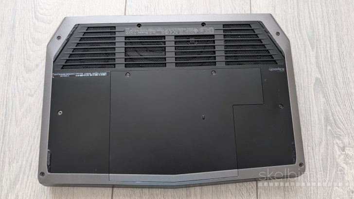 Dell Alienware 13 / i5 4210U / 8GB / 500GB SSD / GTX 860M 2GB