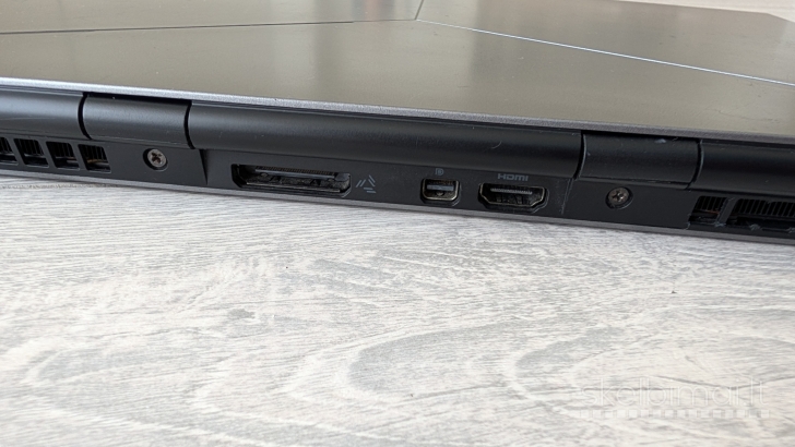 Dell Alienware 13 / i5 4210U / 8GB / 500GB SSD / GTX 860M 2GB