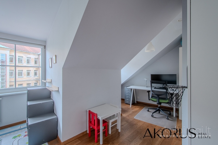 gerasbutas.lt -  butas šalia Katedros