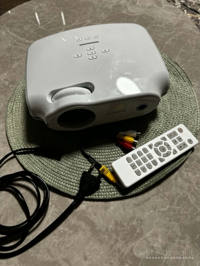 Crenova XPE498 projektorius 100–240 V AC, 50/60 Hz