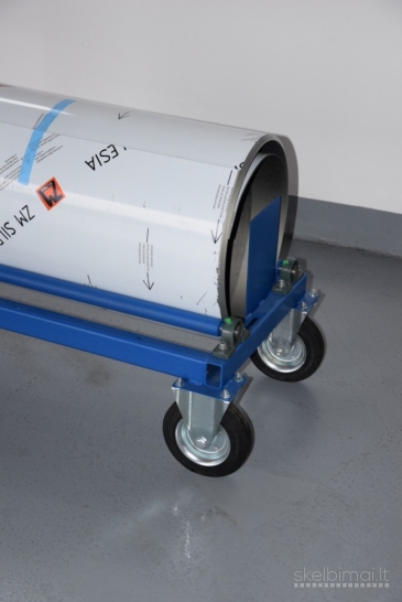 Skardos rulonų išvyniotuvas