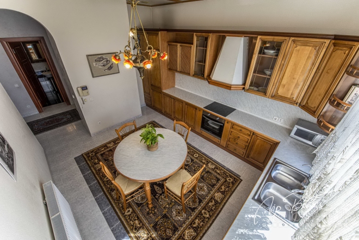 IŠNUOMOJAMAS BUTAS KAUNO CENTRE, MAIRONIO G.