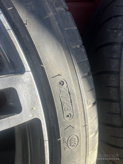 Parduodami lengvo lydinio ratlankiai R19 5x112 57.1