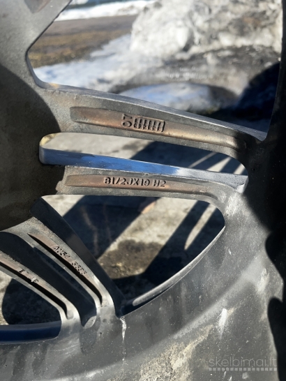 Parduodami lengvo lydinio ratlankiai R19 5x112 57.1