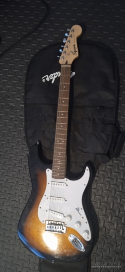 Fender gitaros rinkinukas (apynaujis)