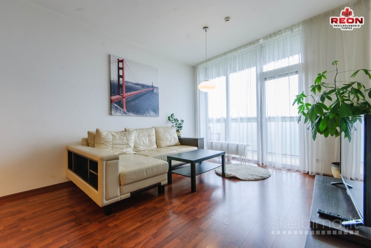 PARDUODAMAS ERDVUS 2 KAMBARIŲ BUTAS TRINAPOLIO G.