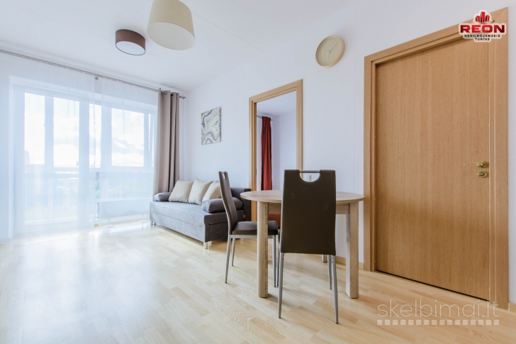 ĮRENGTAS 2 KAMBARIŲ BUTAS PAŠILAIČIUOSE SU AUTONOMINIU ŠILDYMU!