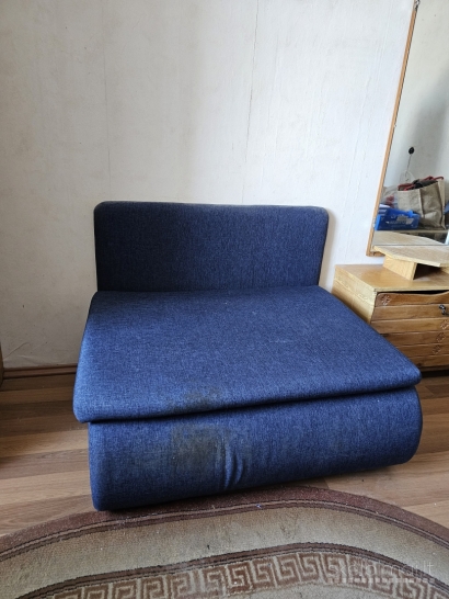 Dovanojame miegamą fotelį