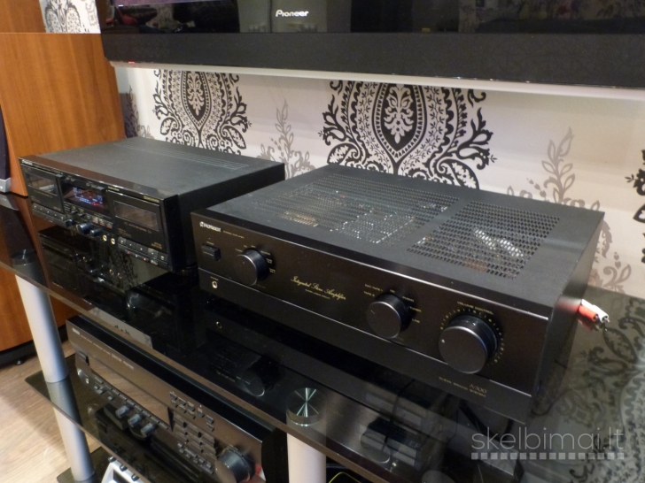 PIONEER A-300 stereo amplifier. 1991m. Made in Japan. Kaip Naujas.