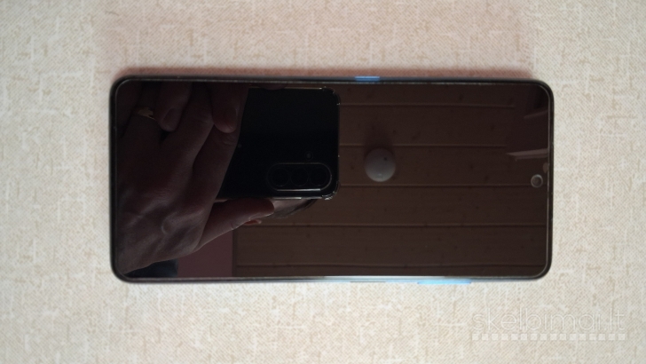 Poco X3 Nfc su defektų