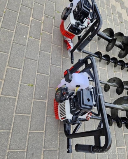 Benzininis žemės grąžtas