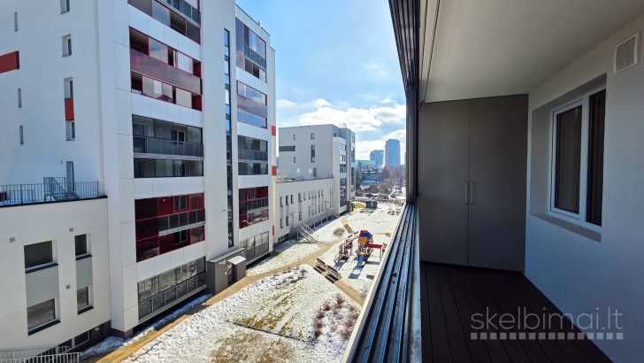  2 KAMBARIŲ BUTAS SU PARKINGU, NAUJAME NAME, KERNAVĖS G. 17, ŠNIPIŠKĖSE. 