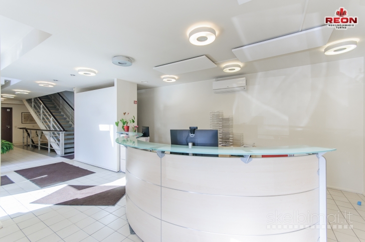 TILTO GATVĖJE, PRESTIŽINĖJE VILNIAUS VIETOJE, VISAI ŠALIA KATEDROS, GRETA GE