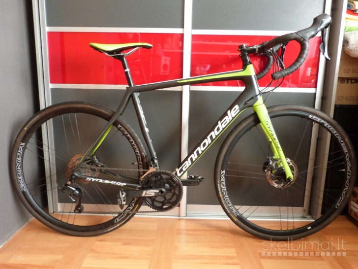CANNONDALE Synapse Carbon Disc 105 Gravel-Road Bike. 56cm. 22 speed. RRP 2500€.
