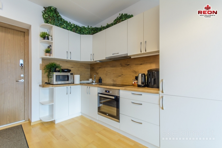 ĮRENGTAS 2 KAMBARIŲ BUTAS PAŠILAIČIUOSE SU AUTONOMINIU ŠILDYMU!