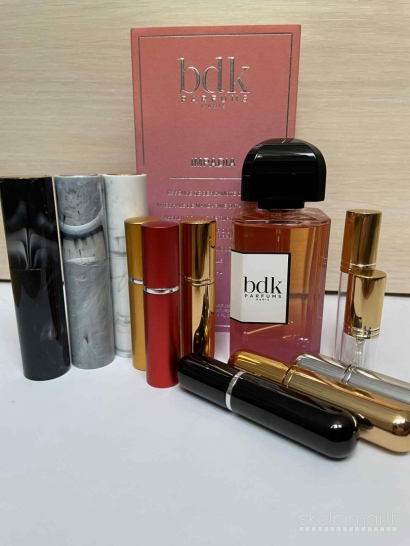  Dalinuosi į atomaizerius originaliais BDK Parfums Impadia