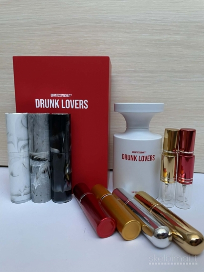 Dalinuosi į atomaizerius originaliais Borntostandout Drunk Lovers 