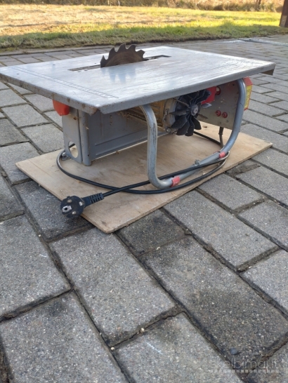 medžio pjovimo staklės