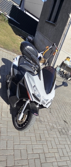 Aprilia SRV 850. 2014 m
