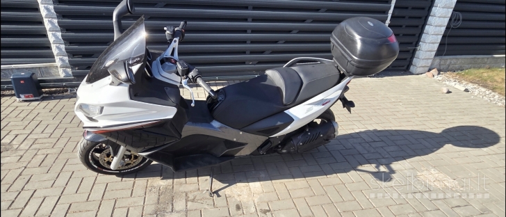 Aprilia SRV 850. 2014 m