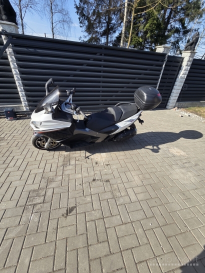 Aprilia SRV 850. 2014 m