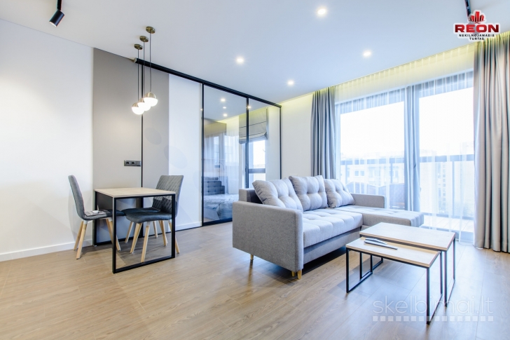 NUOMOJAMAS BUTAS NAUJOS STATYBOS NAME CENTRINĖJE MIESTO DALYJE!