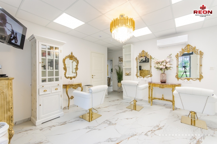 Išnuomojamas įrengtas grožio salonas
