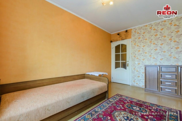 PARDUODAMAS DVIEJŲ KAMBARIŲ BUTAS APSUPTAS MOKYKLŲ IR KASDIENIŲ PASLAUGŲ!